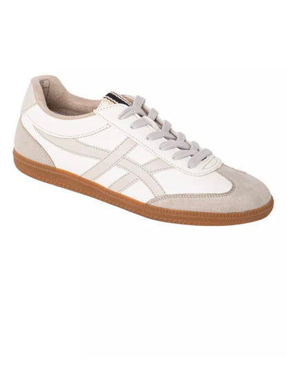 Sasha Sneaker