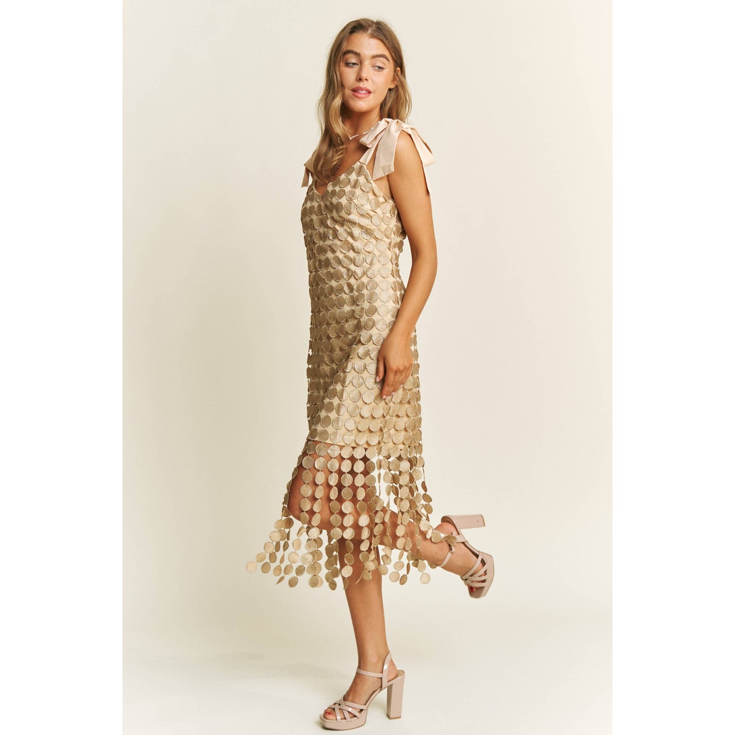 Vestido midi de crochet de Lucy Gold