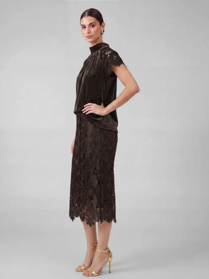 Lasara Lace Midi Skirt